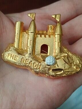 Vintage Gold Sandcastle Brooch " The Beach " Signed